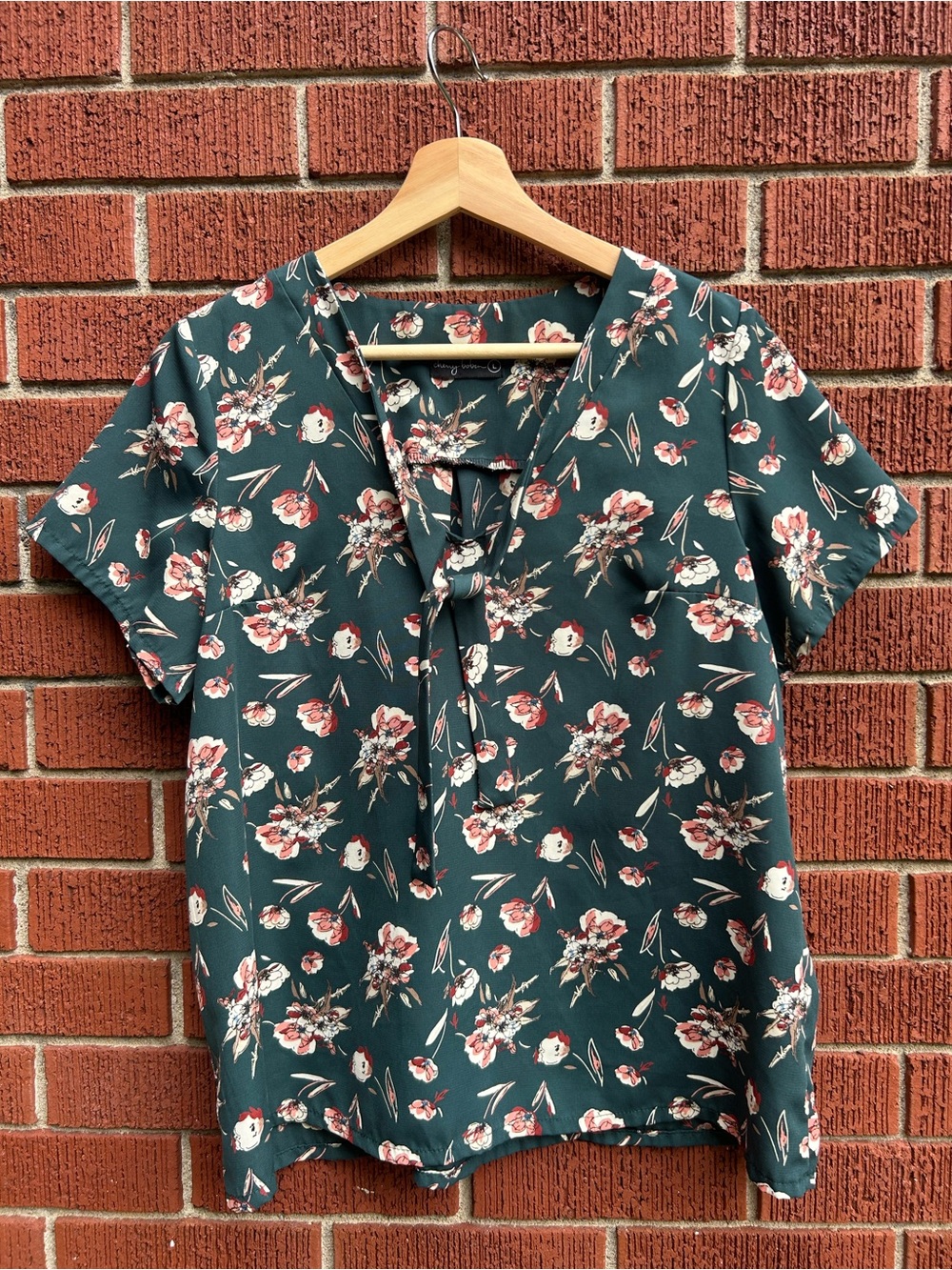 Cherry Bobin Women’s Green Floral Tie-Neck Blouse Size Large